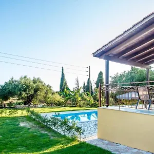 Irida Villa Afrato